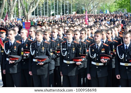 RUSSIA, KRASNODAR - APRIL 21: Prayer before the Cossack parade on April 21, 2012 in Krasnodar, Russia. 7 thousand Cossacks of historical departments of the Kuban Cossack army