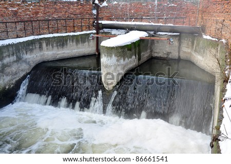 Dumping of waste water from power plants through a gateway