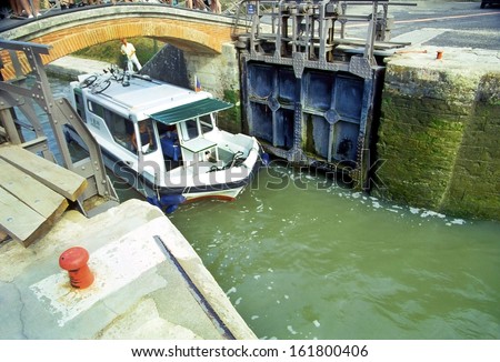 BEZIERS, FRANCE - AUGUST 5: Lock on Canal du Midi on August 5, 1999, South of France. Canal du Midi is UNESCO World Heritage Site