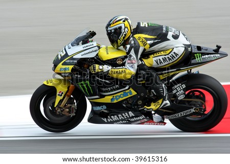 SEPANG, MALAYSIA - OCTOBER 25: Team Monster Yamaha\'s James Toseland in  the 2009 Shell Advance Malaysian Motorcycle GP. October 25, 2009 in Malaysia.