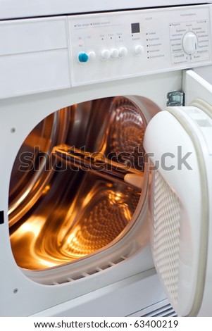 laundry machine with internal light