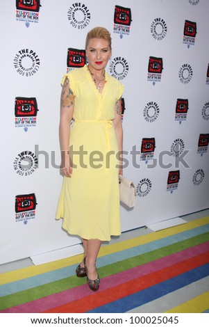 LOS ANGELES - APR 12:  Cherish Lee arrives at Warner Brothers \