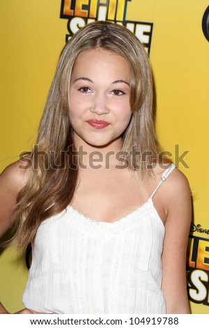 LOS ANGELES - JUN 5:  Kelli Berglund arriving at the Premiere Of Disney Channel\'s .\