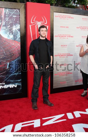 LOS ANGELES - JUN 28:  Phillip Phillips arrives at the \