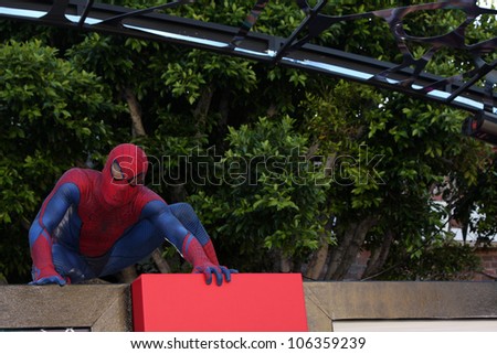 LOS ANGELES - JUN 28:  Atmosphere - Spider-Man Character arrives at the \