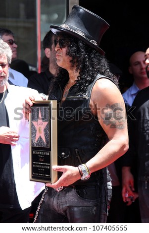LOS ANGELES - JUL 9:  Slash at the Hollywood Walk of Fame Ceremony for Slash at Hard Rock Cafe at Hollywood & Highland on July 9, 2012 in Los Angeles, CA