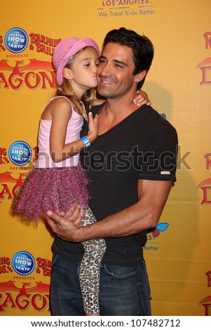 LOS ANGELES - JUL 12:  Gilles Marini and daughter arrives at \'Dragons\' presented by Ringling Bros. & Barnum & Bailey Circus at Staples Center on July 12, 2012 in Los Angeles, CA