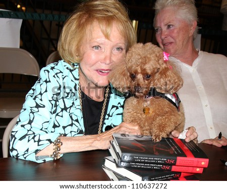 LOS ANGELES - AUG 18:  Lee Bell, with her service dog Joy Bell at the book signing for William Bell Biography at Barnes & Noble on August 18, 2012 in Ventura, CA