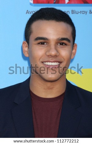 LOS ANGELES - SEP 12:  Jacob Artist arrives at the Glee 4th Season Premiere Screening at Paramount Theater on September 12, 2012 in Los Angeles, CA