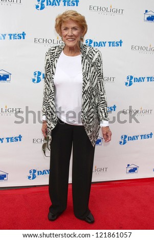 LOS ANGELES - DEC 8: Jeanne Cooper arrives to the \'3 Day Test\' Screening at Downtown Independent Theater on December 8, 2012 in Los Angeles, CA