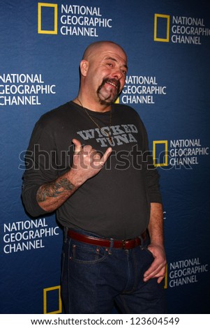 LOS ANGELES - JAN 3:  Dave Marciano arrives at the National Geographic Channels\' \