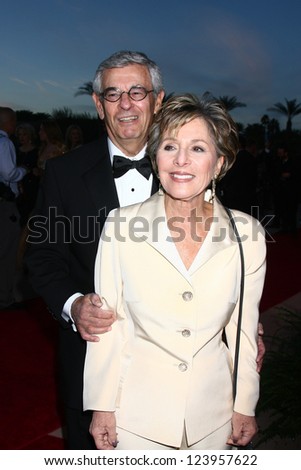 LOS ANGELES - JAN 5:  Senator Barbara Boxer and husband arrives at the 2013 Palm Springs International Film Festival Gala  at Palm Springs Convention Center on January 5, 2013 in Palm Springs, CA