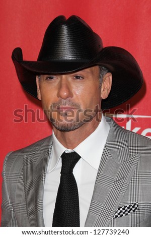 LOS ANGELES - FEB 8:  Tim McGraw arrives at the 2013 MusiCares Person Of The Year Gala Honoring Bruce Springsteen  at the Los Angeles Convention Center on February 8, 2013 in Los Angeles, CA