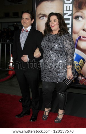 LOS ANGELES - FEB 4:  Ben Falcone, Melissa McCarthy arrive at the \'Identity Theft\' premeire at the Village Theater on February 4, 2013 in Westwood, CA