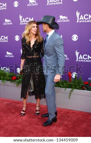 LAS VEGAS - MAR 7:  Faith Hill, Tim McGraw arrives at the 2013 Academy of Country Music Awards at the MGM Grand Garden Arena on March 7, 2013 in Las Vegas, NV