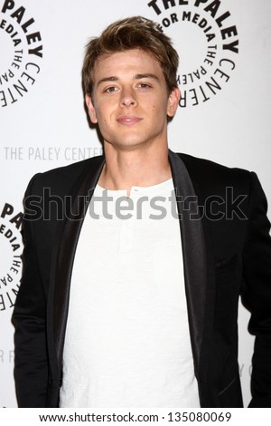 LOS ANGELES - APR 12:  Chad Duell arrives at the General Hospital Celebrates 50 Years - Paley at the Paley Center For Media on April 12, 2013 in Beverly Hills, CA