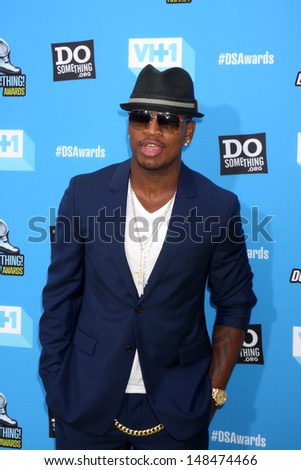 LOS ANGELES - JUL 31:  Ne-Yo arrives at the 2013 Do Something Awards at the Avalon on July 31, 2013 in Los Angeles, CA