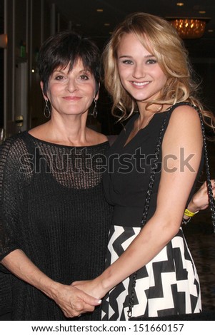 LOS ANGELES - AUG 24:  Jill Farren Phelps, Hunter King at the Young & Restless Fan Club Dinner at the Universal Sheraton Hotel on August 24, 2013 in Los Angeles, CA