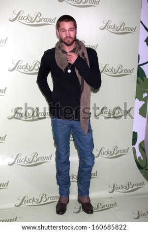 LOS ANGELES - OCT 29:  Chad Michael Murray at the Lucky Brand Store Opening at Lucky Brand Store on October 29, 2013 in Beverly Hills, CA