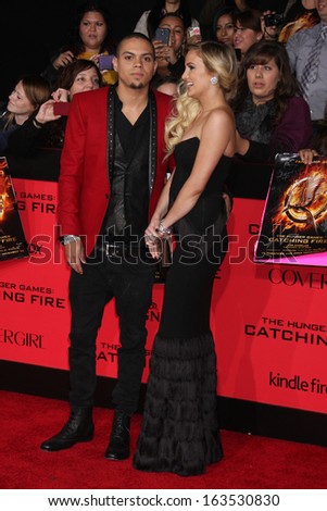 LOS ANGELES - NOV 18:  Evan Ross, Ashlee Simpson at the The Hunger Games:  Catching Fire Premiere at Nokia Theater on November 18, 2013 in Los Angeles, CA