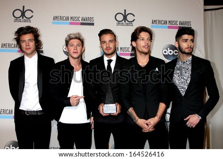 LOS ANGELES - NOV 24:  Harry Styles, Niall Horan, Liam Payne, and Louis Tomlinso at the 2013 American Music Awards Press Room at Nokia Theater on November 24, 2013 in Los Angeles, CA