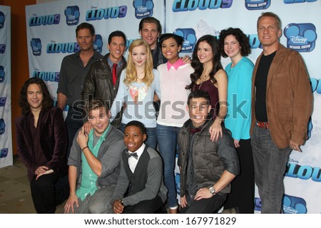 LOS ANGELES - DEC 18:  Cloud 9 Cast at the Premiere Of Disney Channel\'s \
