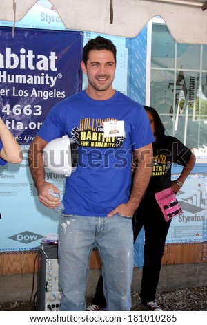 LOS ANGELES - MAR 8:  Ryan Paevey at the 5th Annual General Hospital Habitat for Humanity Fan Build Day at Private Location on March 8, 2014 in Lynwood, CA