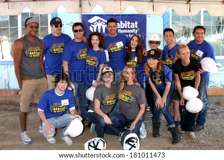 LOS ANGELES - MAR 8:  GH Cast headed by Lisa LoCicero at the 5th Annual General Hospital Habitat for Humanity Fan Build Day at Private Location on March 8, 2014 in Lynwood, CA