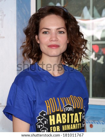 LOS ANGELES - MAR 8:  Rebecca Herbst at the 5th Annual General Hospital Habitat for Humanity Fan Build Day at Private Location on March 8, 2014 in Lynwood, CA