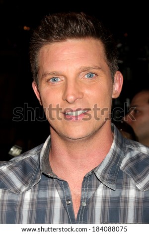 LOS ANGELES - MAR 25:  Steve Burton at the Young and Restless 41st Anniversary Cake at CBS Television City on March 25, 2014 in Los Angeles, CA