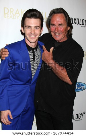 LOS ANGELES - APR 17:  Drake Bell, father Joe Bell at the Drake Bell\'s Album Release Party for \