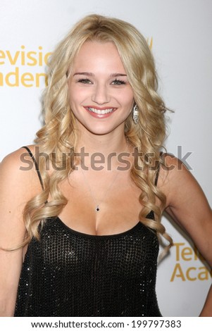 LOS ANGELES - JUN 19:  Hunter King at the ATAS Daytime Emmy Nominees Reception at the London Hotel on June 19, 2014 in West Hollywood, CA