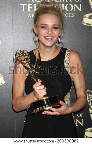 LOS ANGELES - JUN 22:  Hunter King at the 2014 Daytime Emmy Awards Press Room at the Beverly Hilton Hotel on June 22, 2014 in Beverly Hills, CA