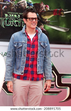 LOS ANGELES - AUG 3:  Johnny Knoxville at the Teenage Mutant Ninja Turtles Premiere at the Village Theater on August 3, 2014 in Westwood, CA