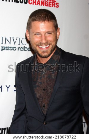 LOS ANGELES - SEP 17:  Matt Lauria at the MEN\'S FITNESS Celebrates The 2014 GAME CHANGERS  at Palihouse on September 17, 2014 in West Hollywood, CA