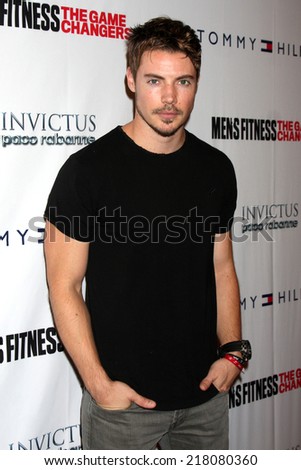LOS ANGELES - SEP 17:  Josh Henderson at the MEN\'S FITNESS Celebrates The 2014 GAME CHANGERS  at Palihouse on September 17, 2014 in West Hollywood, CA