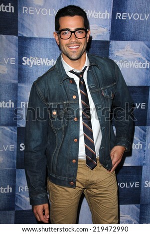 LOS ANGELES - SEP 18:  Jesse Metcalfe at the People Stylewatch Hosts Hollywood Denim Party at The Line on September 18, 2014 in Los Angeles, CA