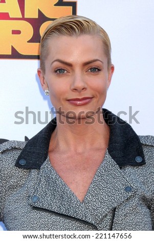 LOS ANGELES - OCT 1:  Jaime Pressly at the VIP Disney Halloween Event at Disney Consumer Product Pop Up Store on October 1, 2014 in Glendale, CA