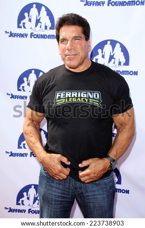 LOS ANGELES - OCT 14:  Lou Ferrigno at the Jeffrey Foundation Building Renaming Celebration at Jeffrey Foundation Main Building on October 14, 2014 in Los Angeles, CA