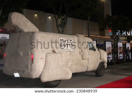 LOS ANGELES - NOV 3:  Mutt Cutts Van at the Dumb and Dumber To Premiere at the Village Theater on November 3, 2014 in Los Angeles, CA