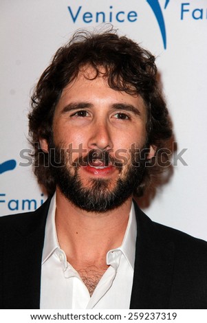 LOS ANGELES - MAR 9:  Josh Grobin at the 2015 Silver Circle Gala at the Beverly Wilshire Hotel on March 9, 2015 in Beverly Hills, CA