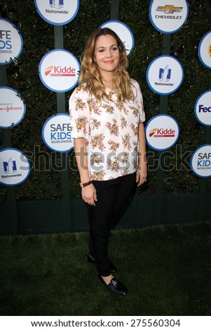 LOS ANGELES - APR 26:  Drew Barrymore at the Safe Kids Day LA at the The Lot on April 26, 2015 in Los Angeles, CA