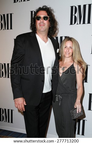LOS ANGELES - MAY 12:  Billy Mann, Gena Mann at the BMI Pop Music Awards at the Beverly Wilshire Hotel on May 12, 2015 in Beverly Hills, CA