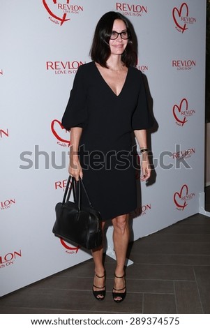 LOS ANGELES - JUN 3:  Courteney Cox at the Halle Berry And Revlon Celebrate Achievements In Cancer Research at the Four Seasons Hotel on June 3, 2015 in Los Angeles, CA