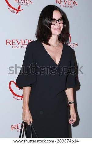 LOS ANGELES - JUN 3:  Courteney Cox at the Halle Berry And Revlon Celebrate Achievements In Cancer Research at the Four Seasons Hotel on June 3, 2015 in Los Angeles, CA