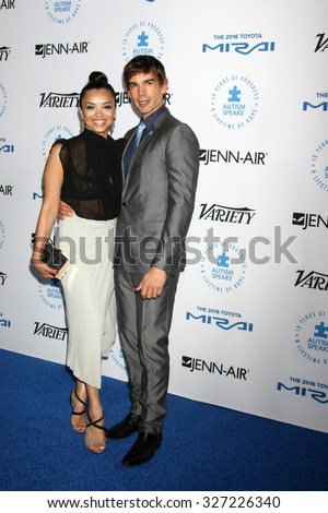 LOS ANGELES - OCT 8:  Anel Lopez, Christopher Gorham at the Autism Speaks Celebrity Chef Gala at the Barker Hanger on October 8, 2015 in Santa Monica, CA