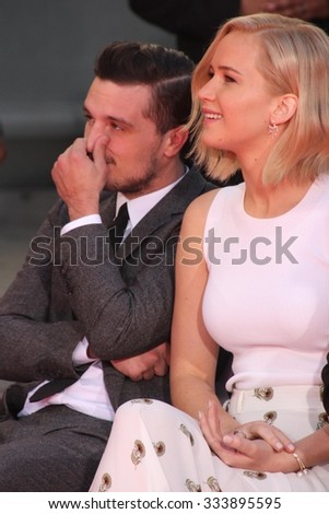 LOS ANGELES - OCT 31:  Josh Hutcherson, Jennifer Lawrence at the Hunger Games Handprint and Footprint Ceremony at the TCL Chinese Theater on October 31, 2015 in Los Angeles, CA