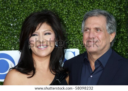 LOS ANGELES - JUL 28:  Julie Chen & Les Moonves arrive at the 2010 CBS, The CW, Showtime Summer Press Tour Party  at The Tent Adjacent to Beverly Hilton Hotel on July28, 2010 in Beverly Hills, CA ...