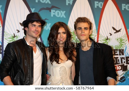 nina dobrev ian somerhalder and paul. 8: Ian Somerhalder, Nina