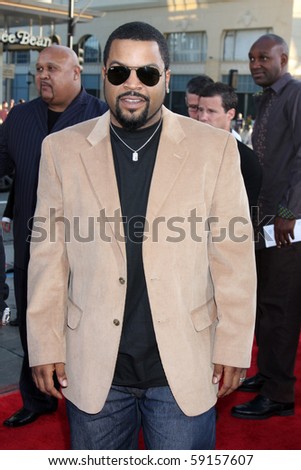 LOS ANGELES - AUG 12:  Ice Cube arrives at the \